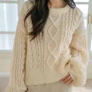 Women Pullover  Sweater Large Apricot-Cream Knit Cable Round Neck Long Sleeve